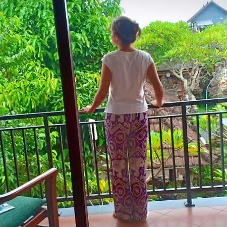 Ubud Taksu Homestay Exterior photo