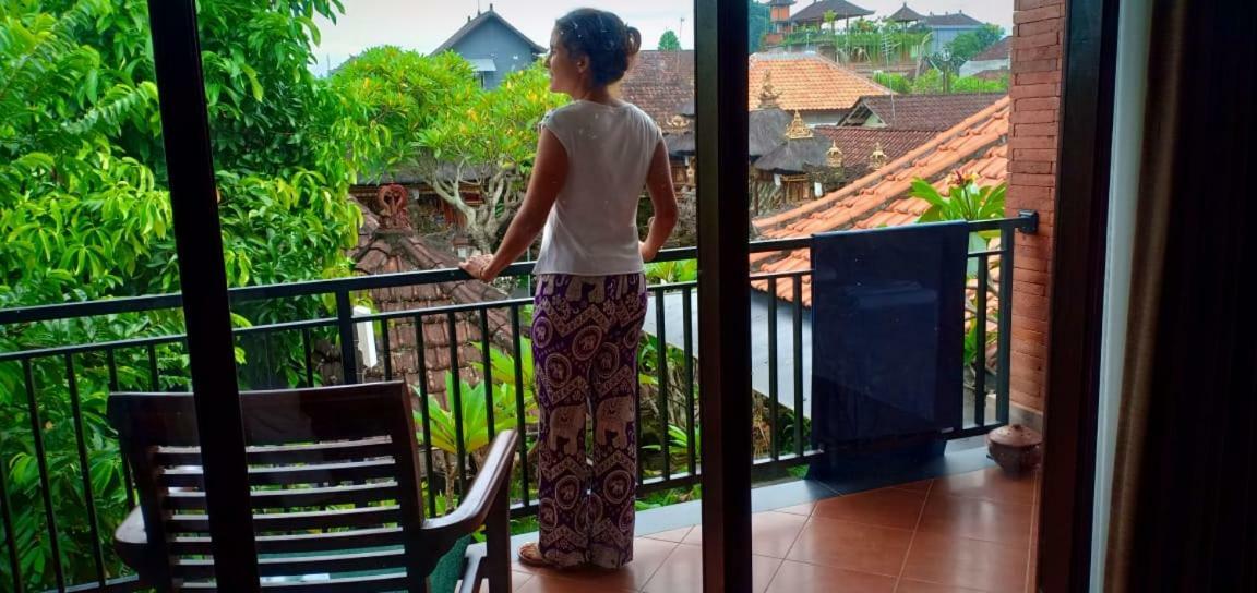 Ubud Taksu Homestay Exterior photo