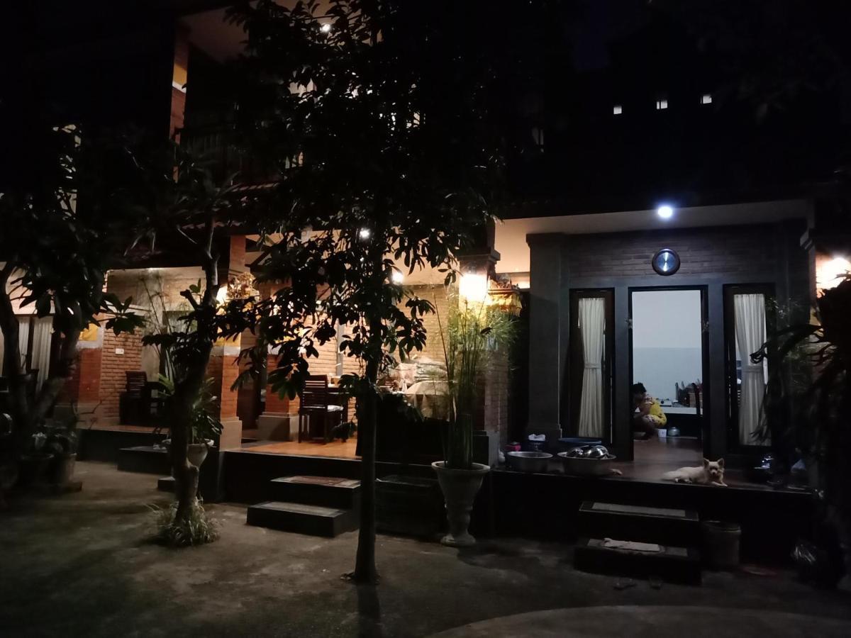Ubud Taksu Homestay Exterior photo