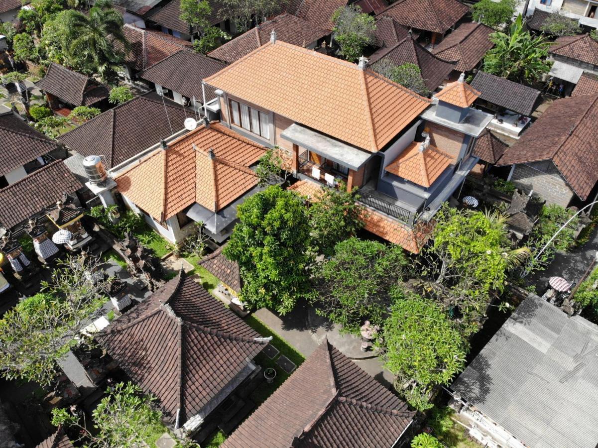 Ubud Taksu Homestay Exterior photo